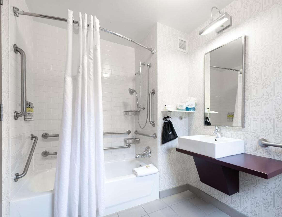 Holiday Inn Express Chicago - Magnificent Mile By Ihg מראה חיצוני תמונה