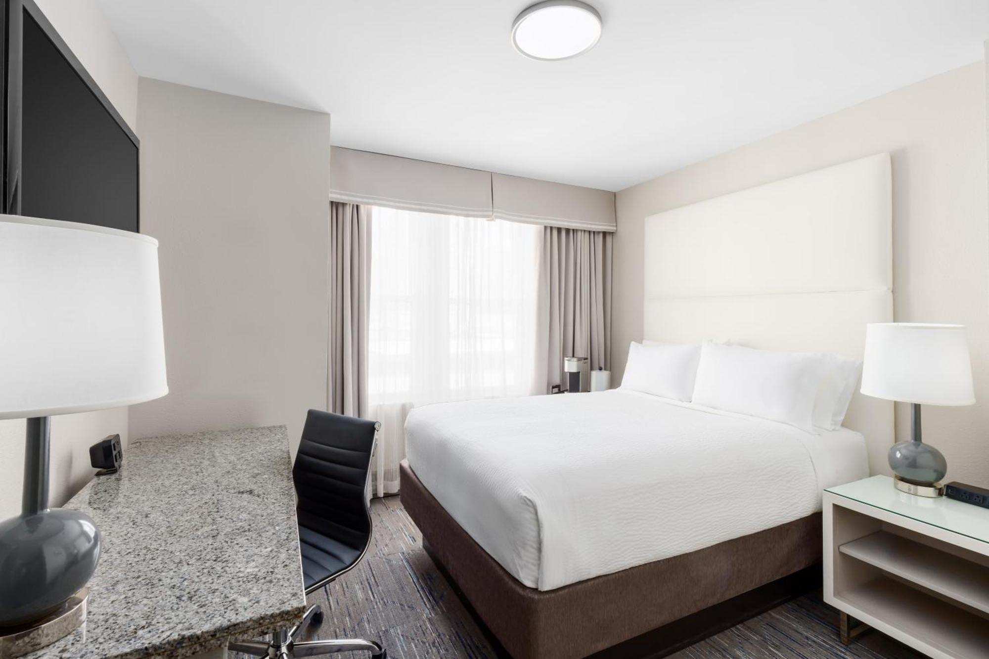 Holiday Inn Express Chicago - Magnificent Mile By Ihg מראה חיצוני תמונה
