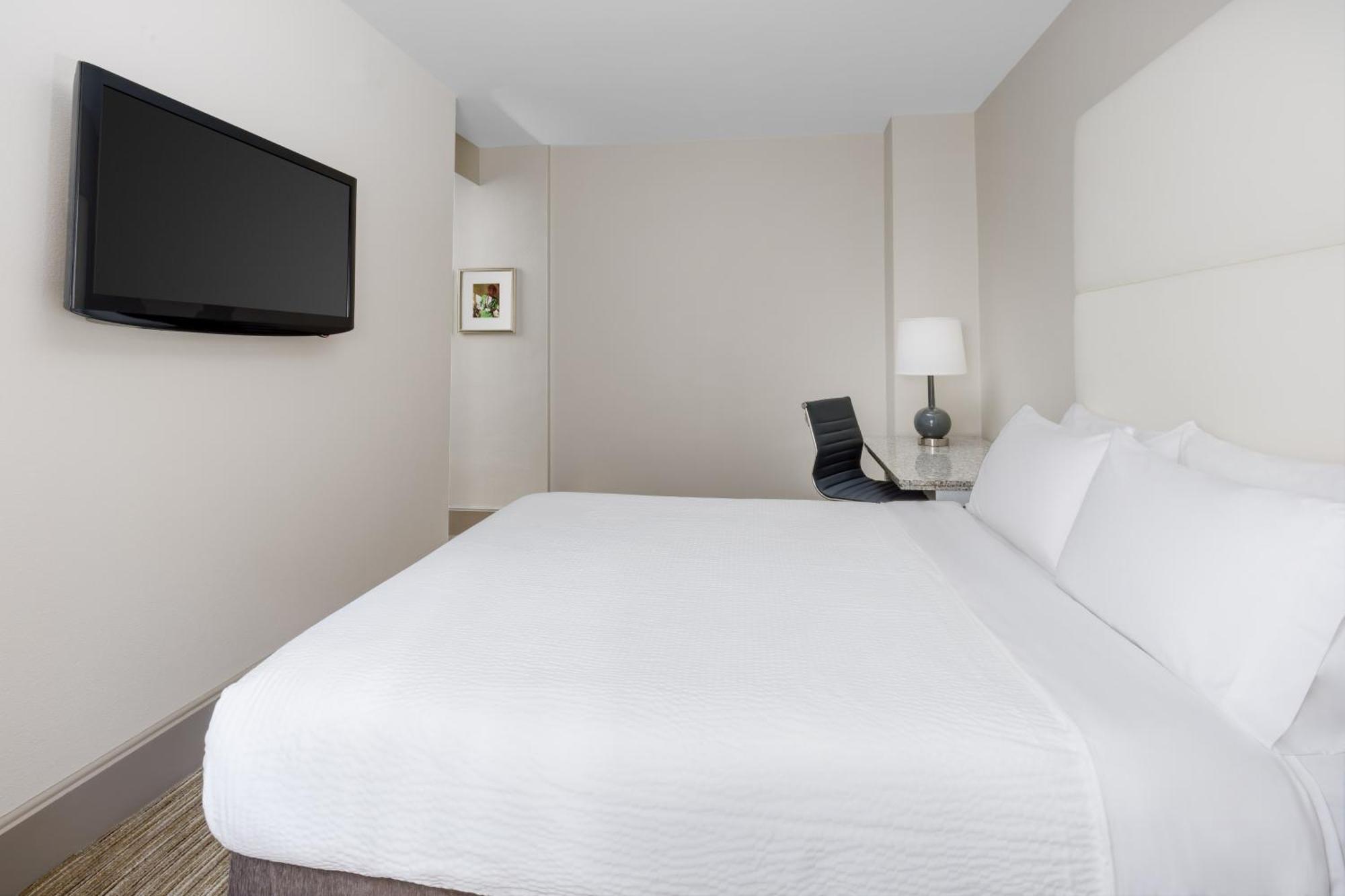 Holiday Inn Express Chicago - Magnificent Mile By Ihg מראה חיצוני תמונה