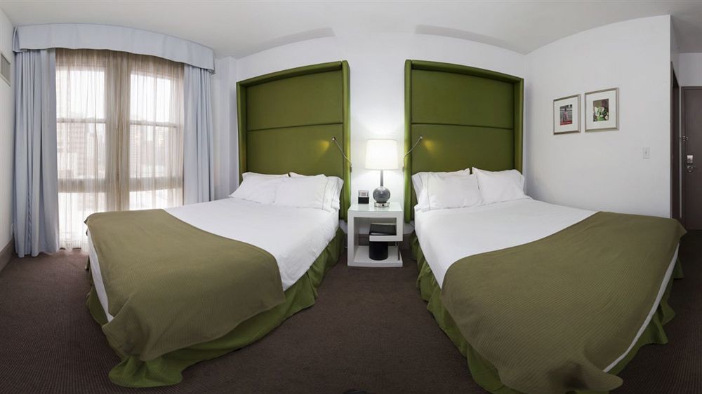 Holiday Inn Express Chicago - Magnificent Mile By Ihg מראה חיצוני תמונה