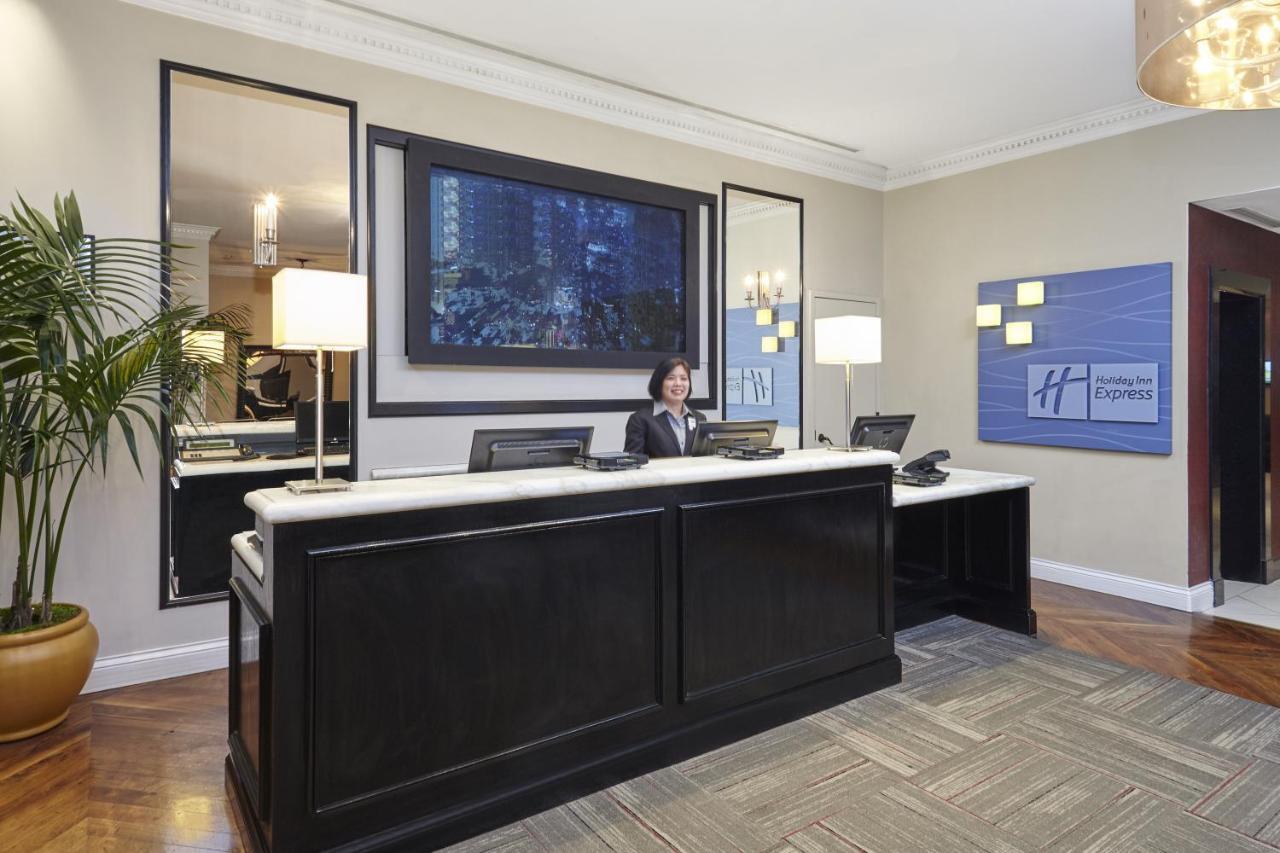 Holiday Inn Express Chicago - Magnificent Mile By Ihg מראה חיצוני תמונה