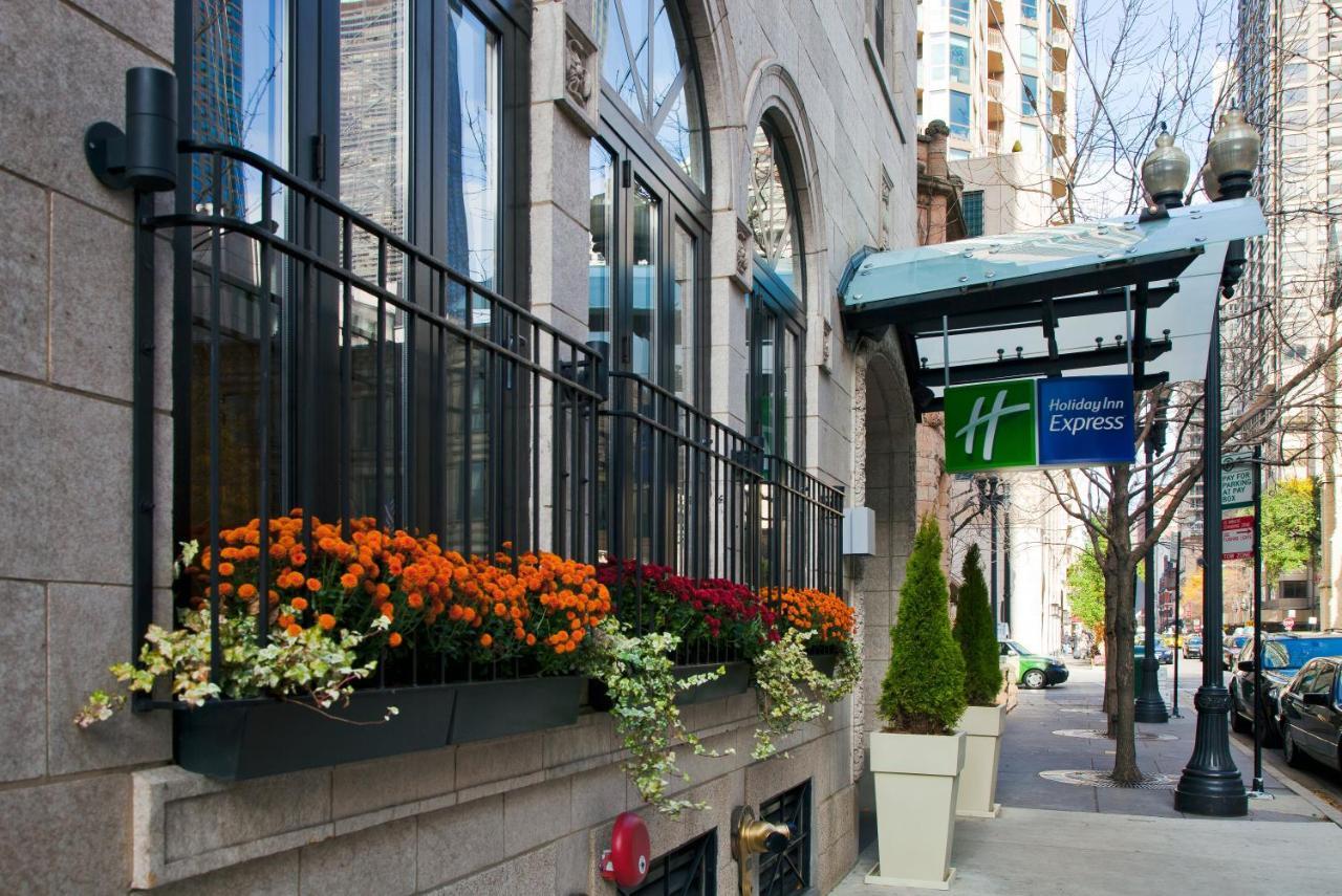 Holiday Inn Express Chicago - Magnificent Mile By Ihg מראה חיצוני תמונה